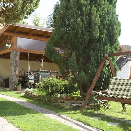 Žltý domček - Apartmán Švábovce Svabovce Exterior foto