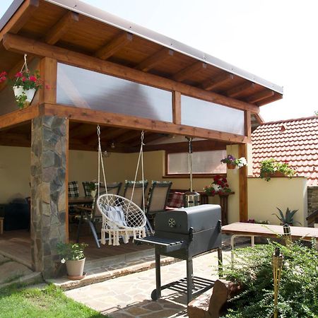 Žltý domček - Apartmán Švábovce Svabovce Exterior foto