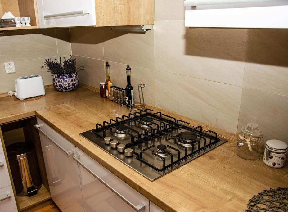 Žltý domček - Apartmán Švábovce Svabovce Exterior foto